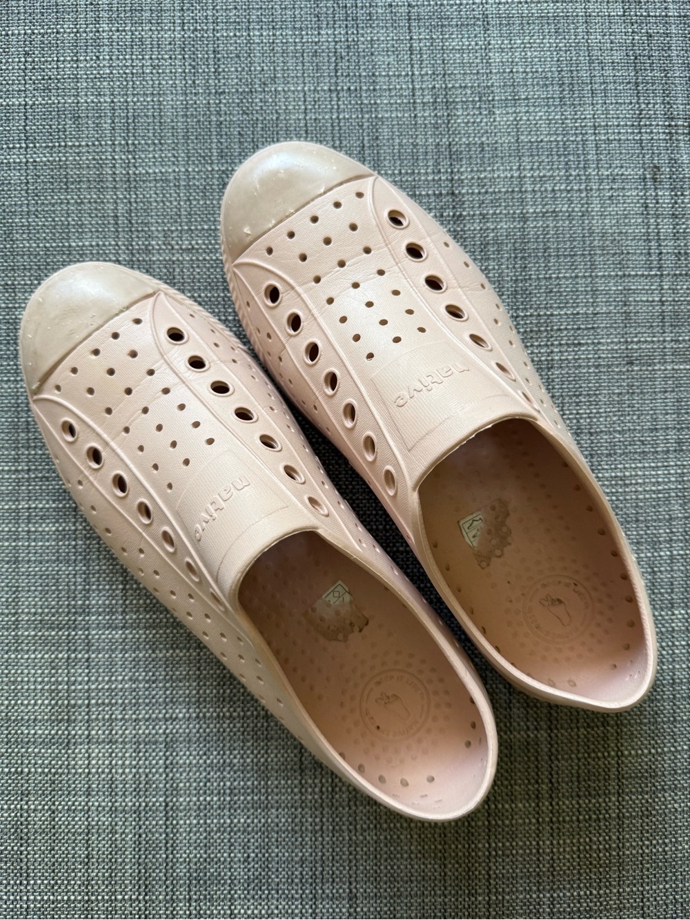 Native Jefferson Slip-On Shoes in Pale Pink